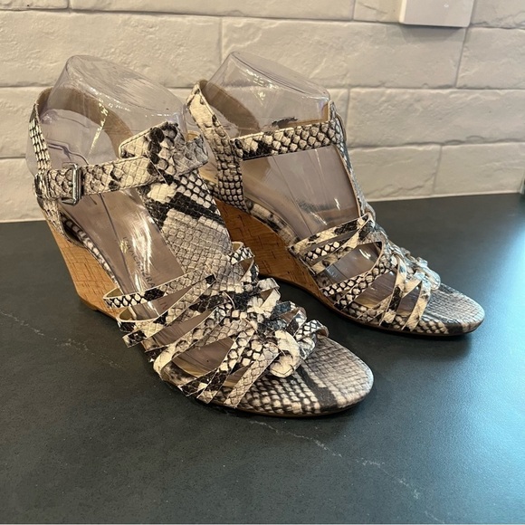 Isaac Mizrahi sz 8 Simmer2 snakeprint wedge sandals - Picture 16 of 16
